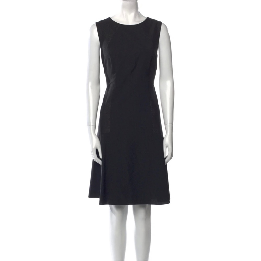 Little Black dress - Picture 1 of 3